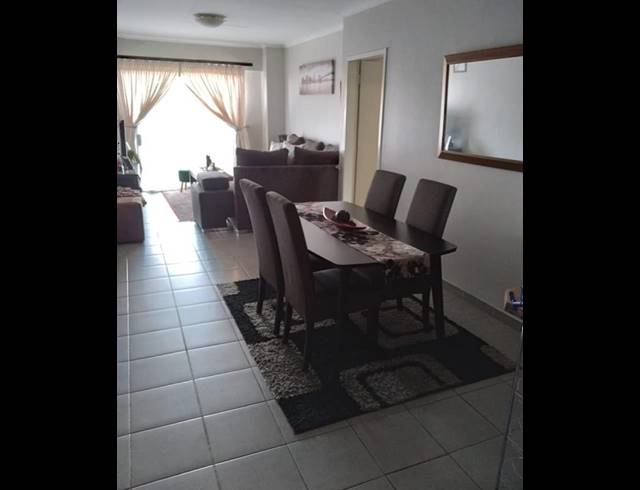 1 BEDROOM APARTMENT FOR SALE IN DIE HOEWES